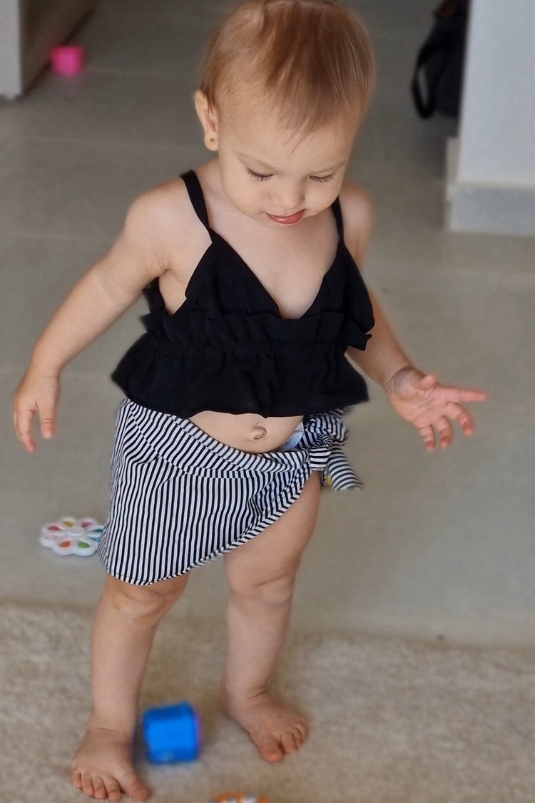 Lexika Top – Black