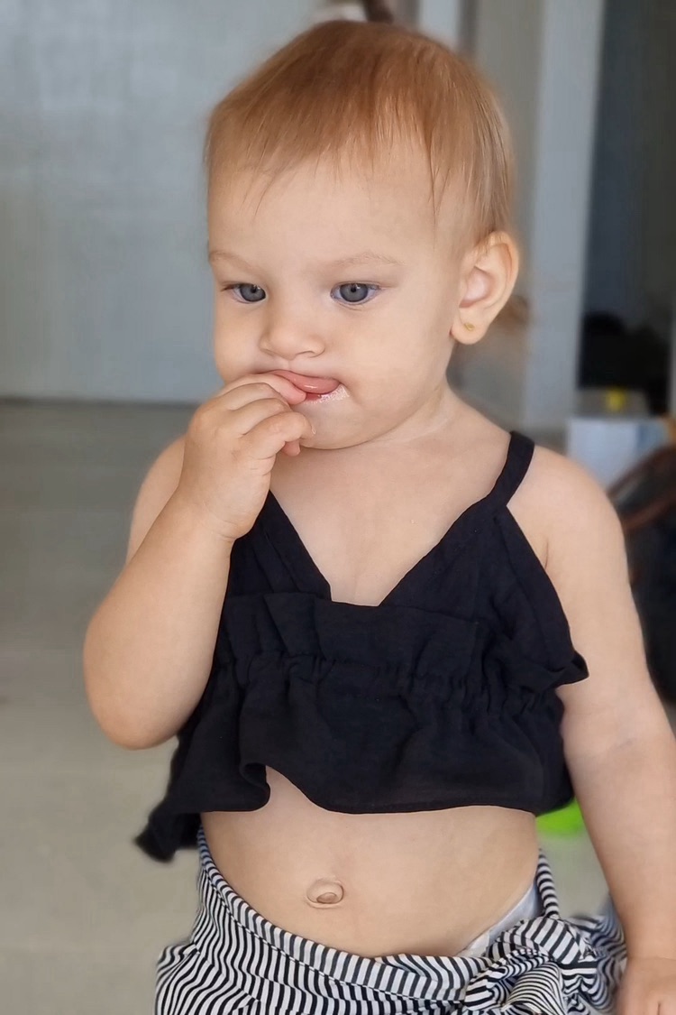 Lexika Top – Black