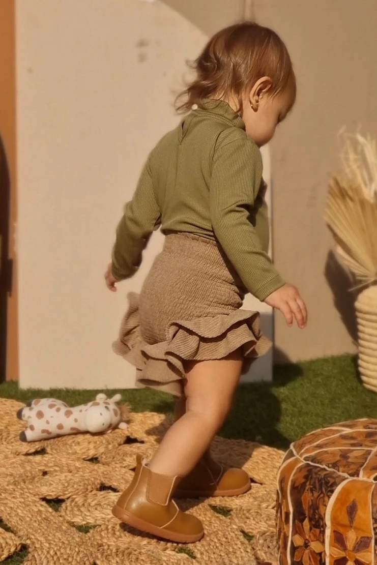 Layla Shorts – Beige