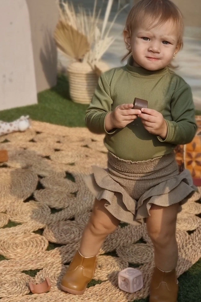 Layla Shorts – Beige