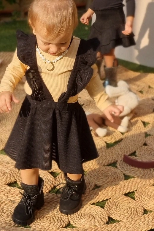 Toula Skirt – Black