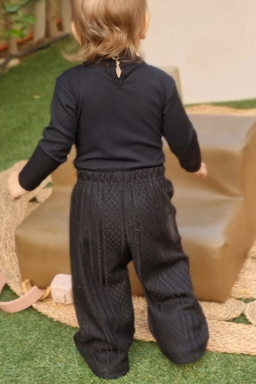 Jaleelah Pants – Black