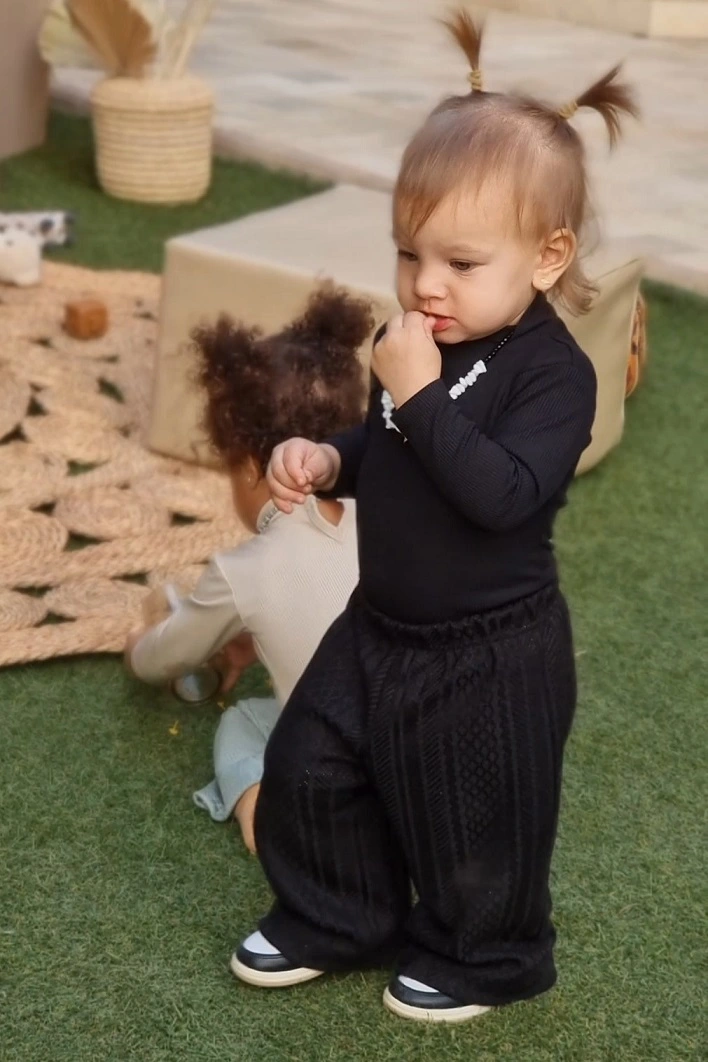 Jaleelah Pants – Black