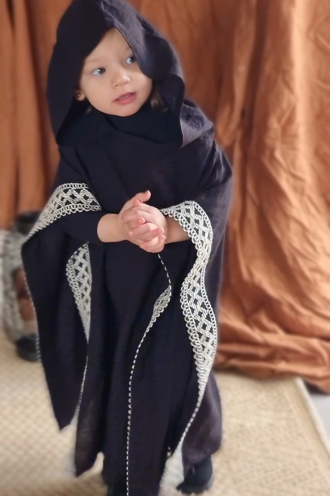 Layali Unisex Hooded Kaftan – Black