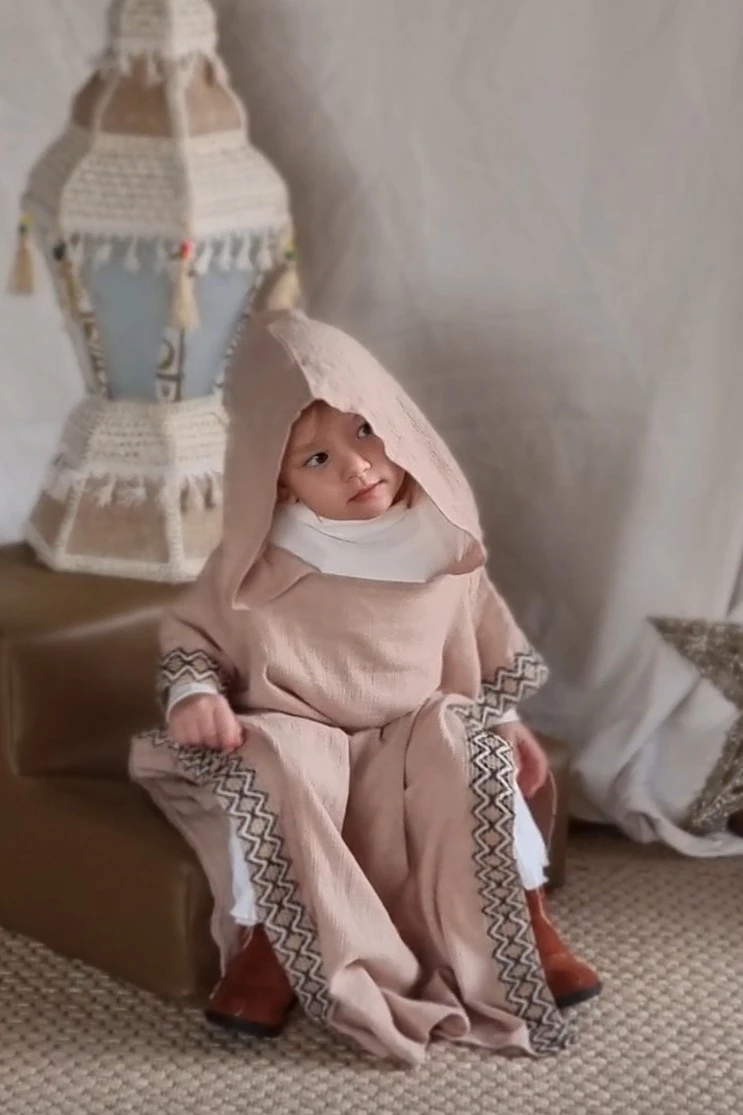 Layali Unisex Hooded Kaftan – Beige