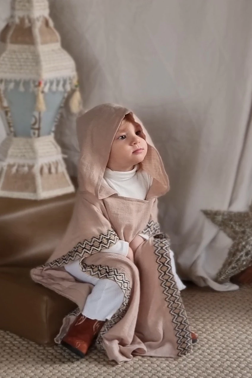 Layali Unisex Hooded Kaftan – Beige