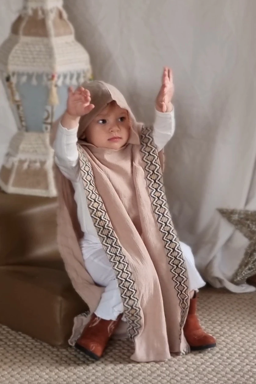 Layali Unisex Hooded Kaftan – Beige