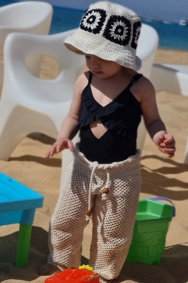 Talia Shore Swimsuit – Black