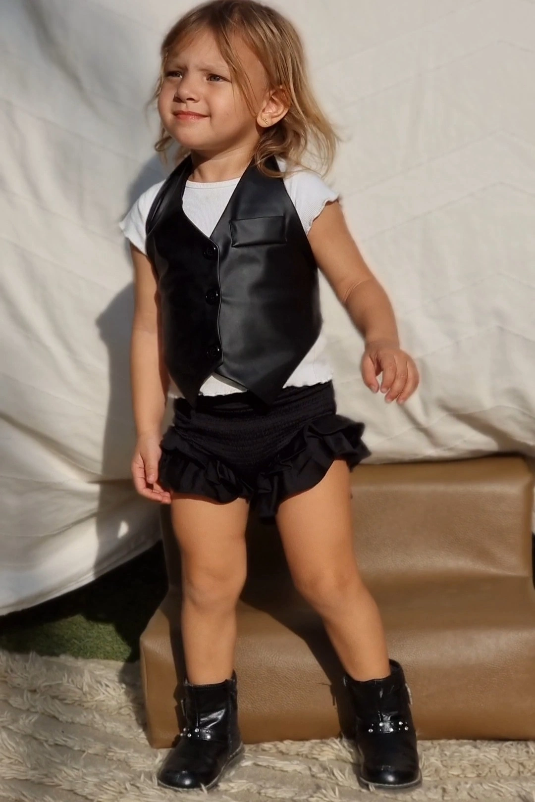 Toutie Vest – Leather