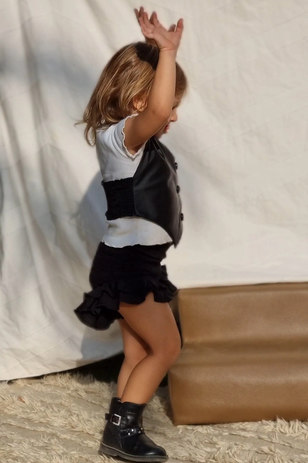 Toutie Vest – Leather