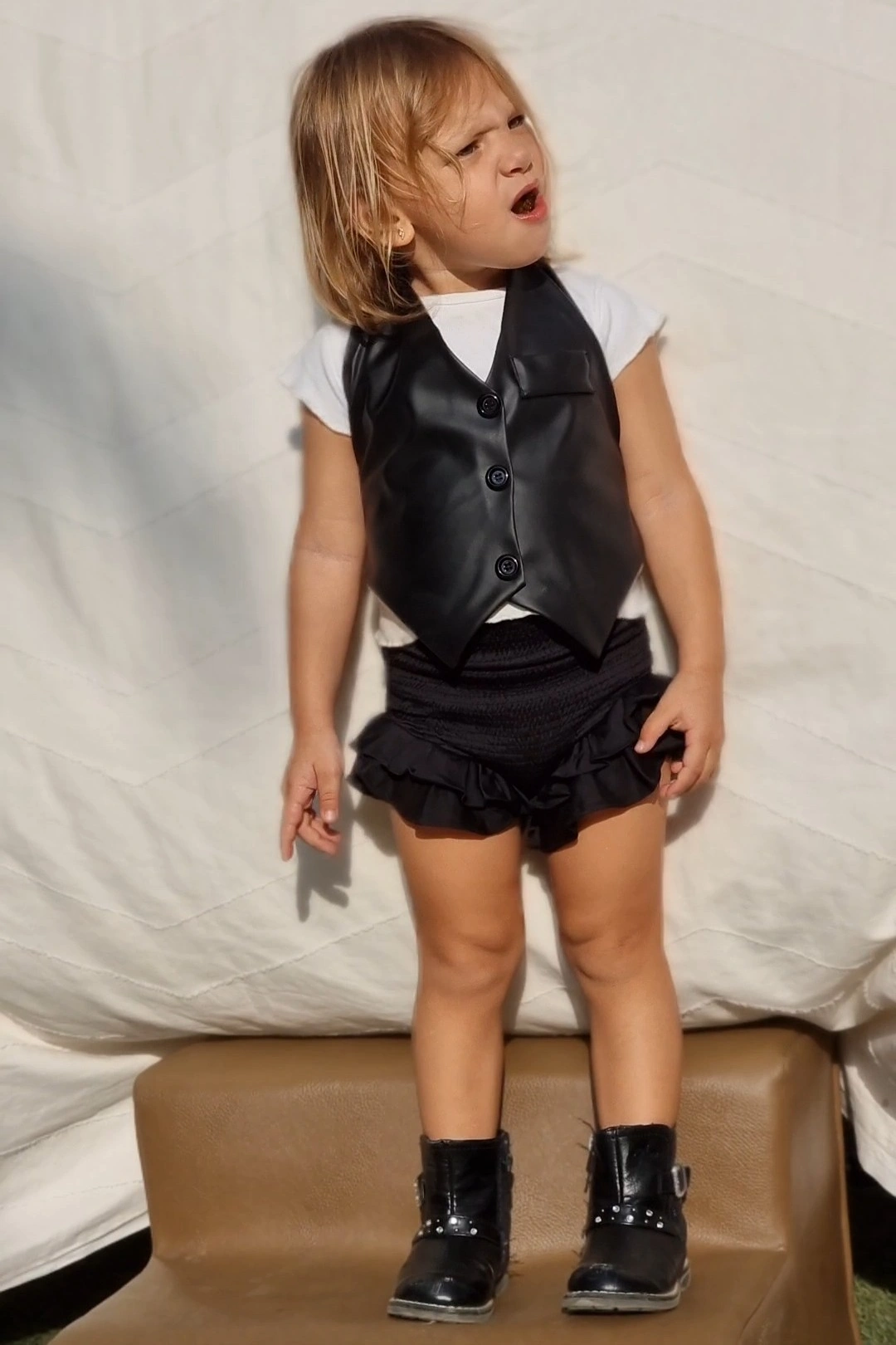 Toutie Vest – Leather