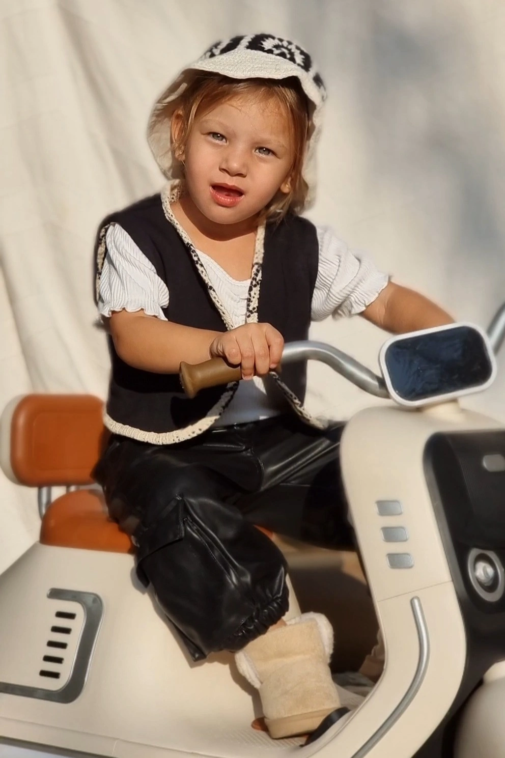 Nouni Double-Sided Vest – Diamonds